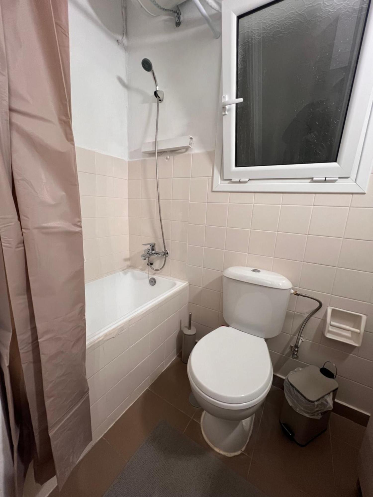 אתונה Cozy Apartment In Neos Kosmos מראה חיצוני תמונה